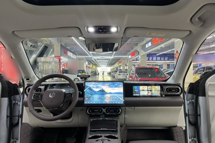 Used Leapmotor C11 2024 Range-Extended 300 Luxury Edition