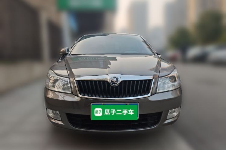 Used Skoda Octavia 2015 Classic Model 1.6L Automatic Yijie Version
