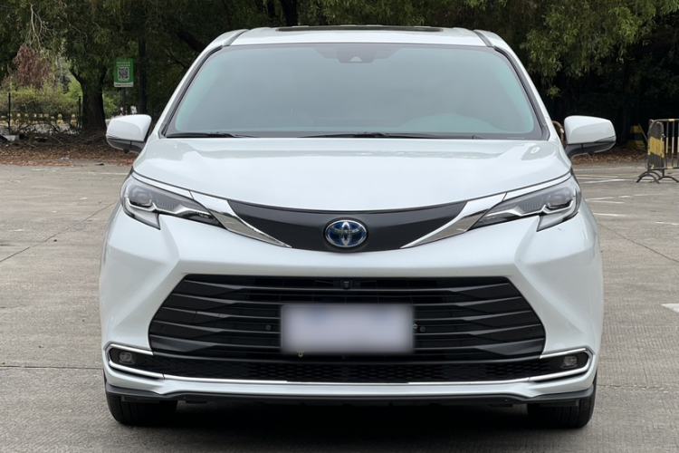 Used Toyota SIENNA 2021 2.5L Hybrid Comfort Edition Exterior 9