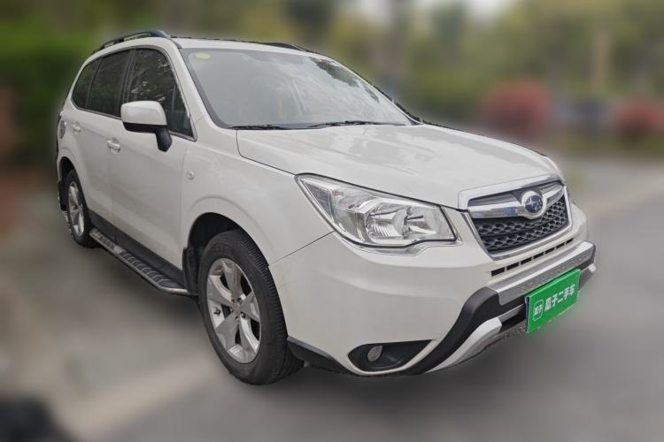 Used Subaru Forester 2013 2.0i Automatic Luxury Edition Front Right 45 Deg