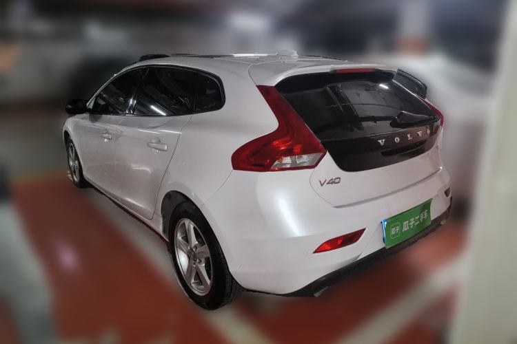 Used Volvo V40 2016 T3 Zhiyi Edition
