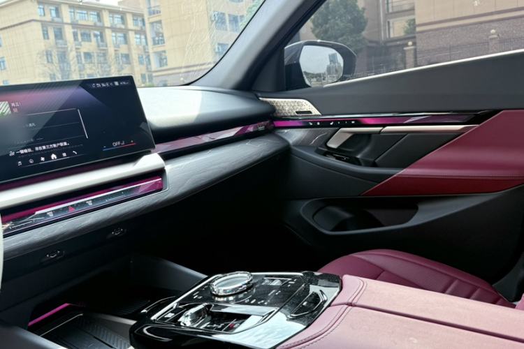 Used BMW 5 Series 2025 530Li Luxury Edition M Sport Package
