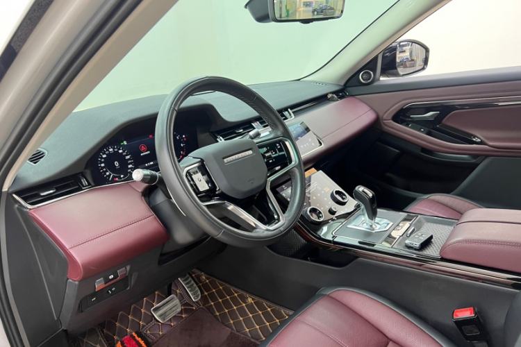 Used Land Rover Range Evoque 2021 Range Rover Velar L 249PS R-Dynamic First Edition Interior 4