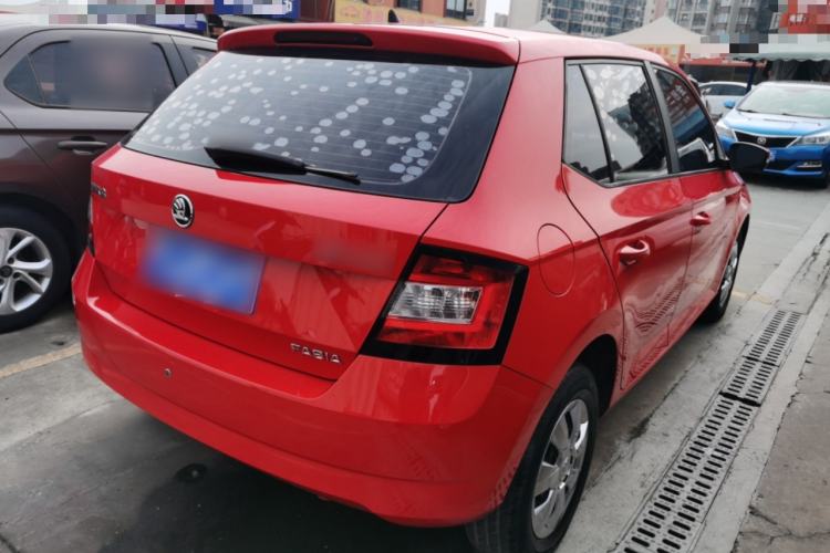 Used Skoda Fabia 2015 1.4L Manual Front-Wheel Drive Model