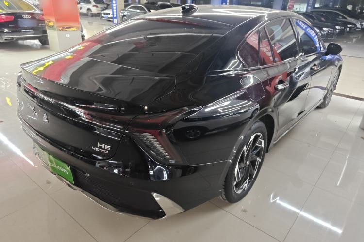 Used Hongqi H6 2023 2.0T Zhiyi Version
