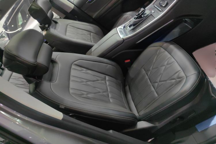 Used Ford Edge 2025 Ford Explorer L 2.0T EcoBoost E-Hybrid Four-Wheel-Drive 7-Seater Supreme Model