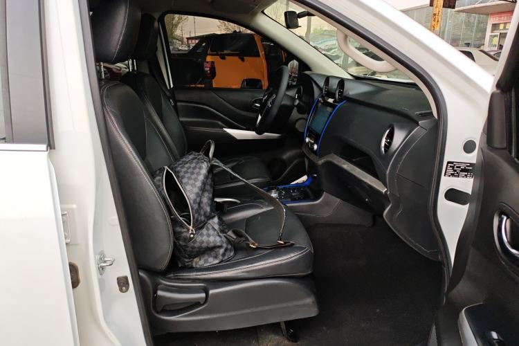 Used Dongfeng Ruichi 6 2020 EV model
