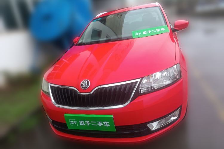 Used Skoda Rapid Spaceback 2014 1.6L Automatic Enjoyment Edition
