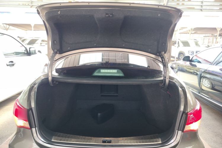 Used Nissan Sylphy 2018 Classic 1.6XE CVT Comfort Edition Trunk