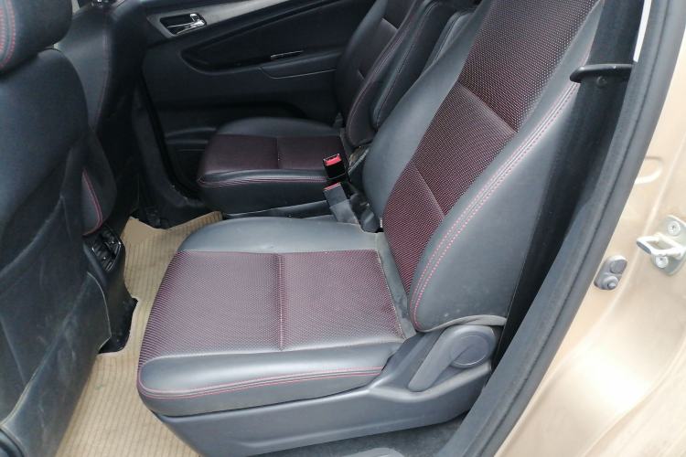 Used CHANGAN KAICHENG Oushang A600 2016 1.5L Manual Luxury 6-Seater Left Rear Seat