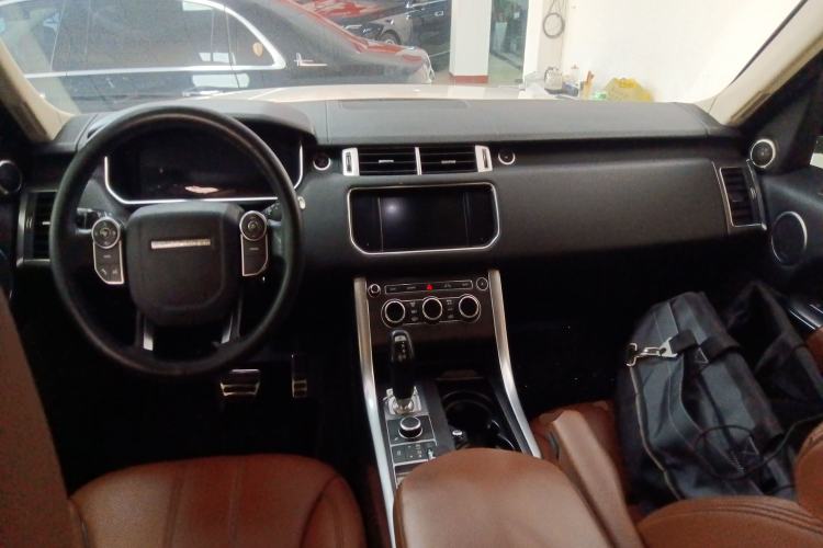 Used Land Rover Range Sport 2016 3.0 SC V6 HSE DYNAMIC Center Console