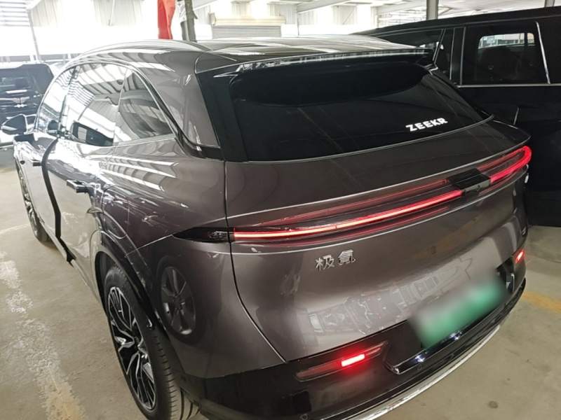 Used Zeekr 7X 2025 100 kWh Long-Range Rear-Wheel Drive with Intelligent Driving Features — 4