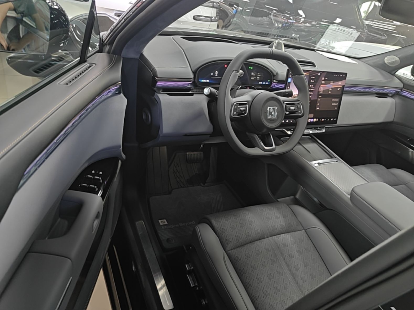 Zeekr 7X 2026 75kWh Rear-Drive MAX Edition — снимка 18