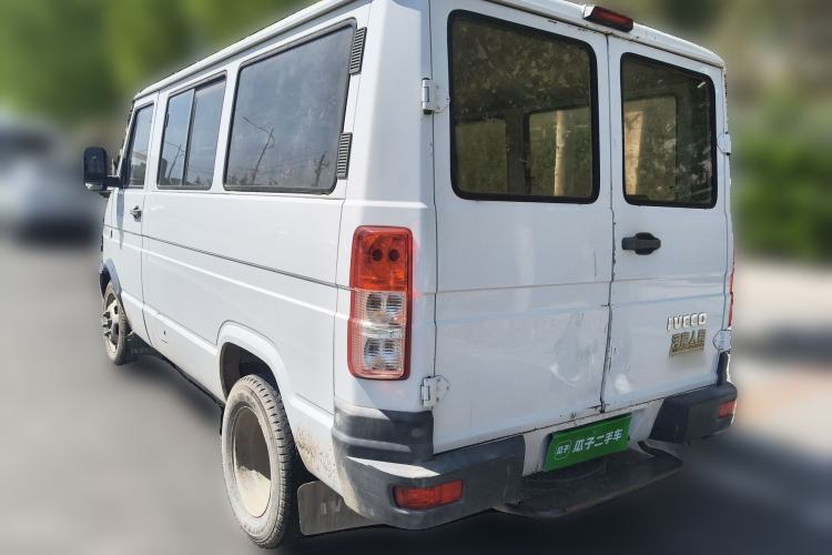 Used Iveco Daily 2020 2.5T A35 Passenger Van with Dual Tires Low Roof 5-9 Seats China V Emission Standard Rear Left 45 Deg