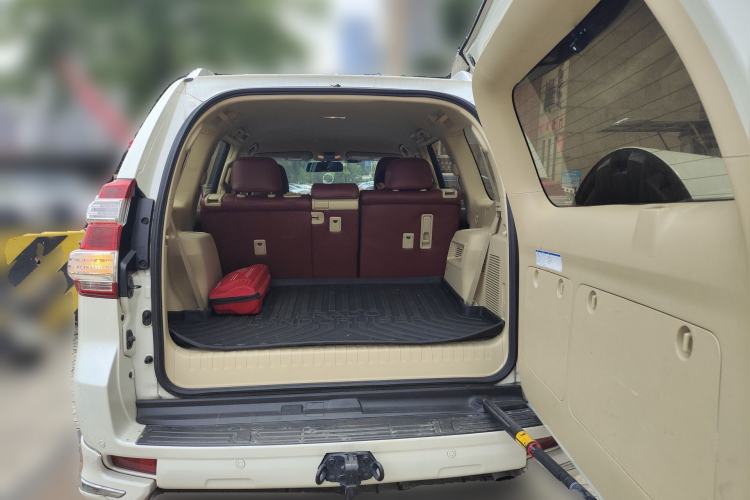 Used Toyota Prado  Trunk