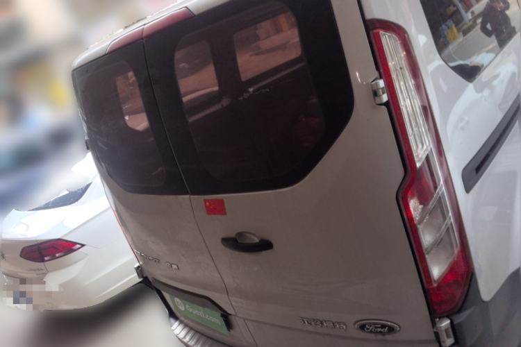 Used Ford Transit 2017 2.0T Diesel Multi-Purpose Commercial Vehicle Short Wheelbase Low Roof China V Standard