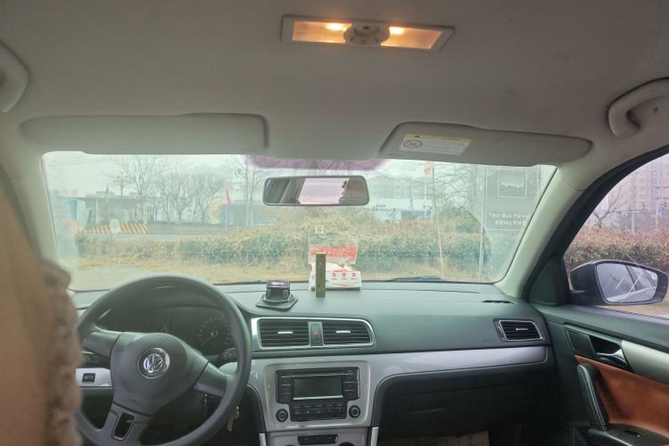 Used Volkswagen Lavida 2013 Revised Classic 1.6L Automatic Fashion Edition
