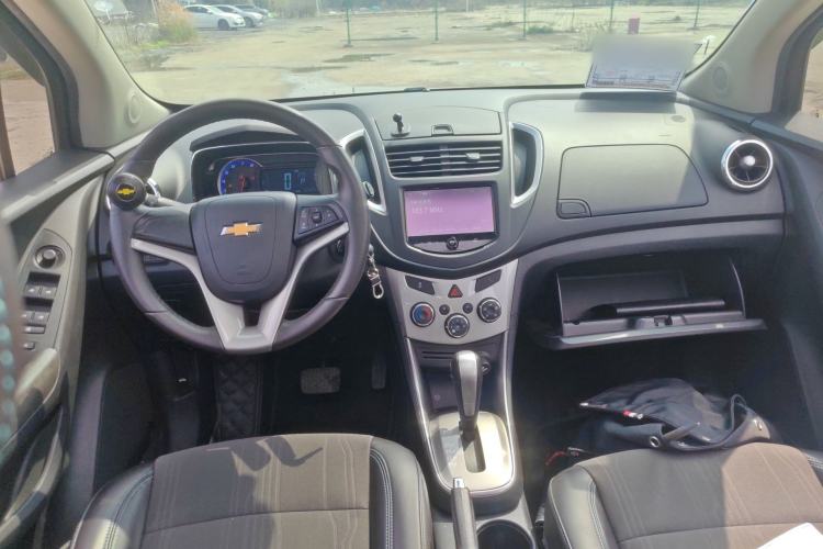 Used Chevrolet Trax 2016 1.4T Automatic Two-Wheel Drive Luxury Version Center Console