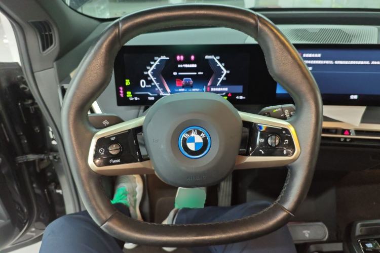 Used BMW iX 2022 xDrive40
