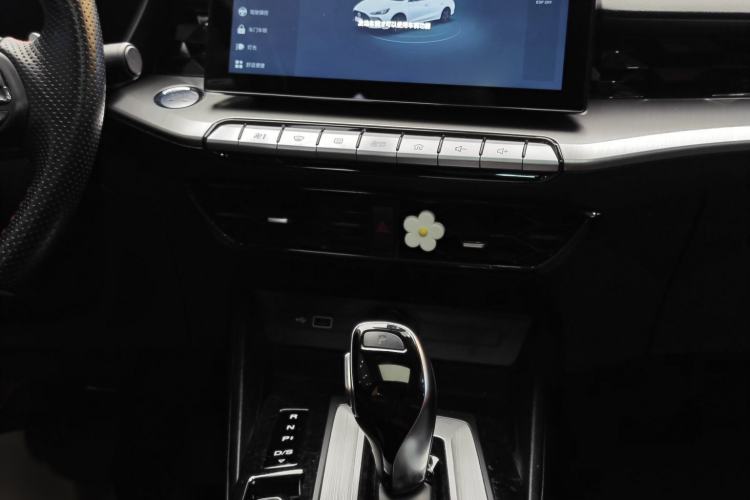 Used MG 5 2021 Revised 300TGI DCT Qingshè Luxurious Enjoyment Edition