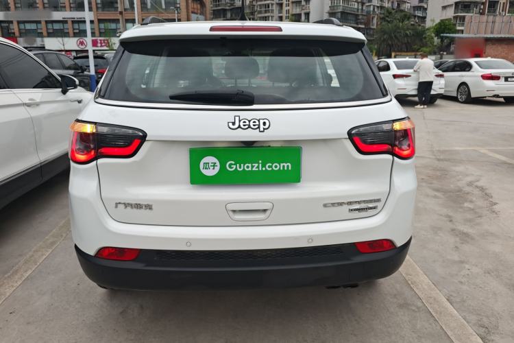 Used Jeep Compass 2017 200T Automatic Family Edition
