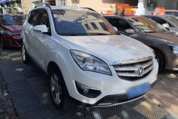 Used CHANGAN CS35 2016 1.6L Automatic Luxury Model China V Standard Front Right 45 Deg