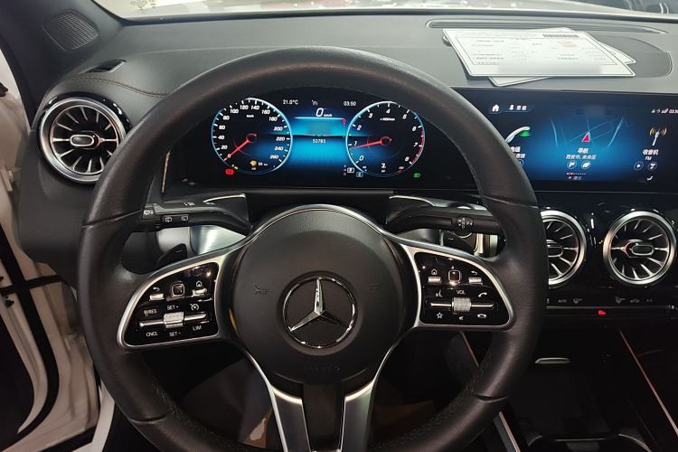 Used Mercedes-Benz GLB 2021 GLB 200 Dynamic Edition Steering Wheel