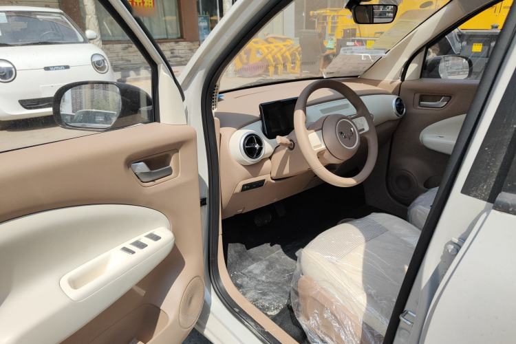 Used Wuling Hongguang MINIEV 2025 Four-Door Version Advanced Edition Driver Seat