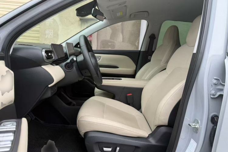 Used Wuling Bingo PLUS 2024 401 km Range 5-Seater Version
