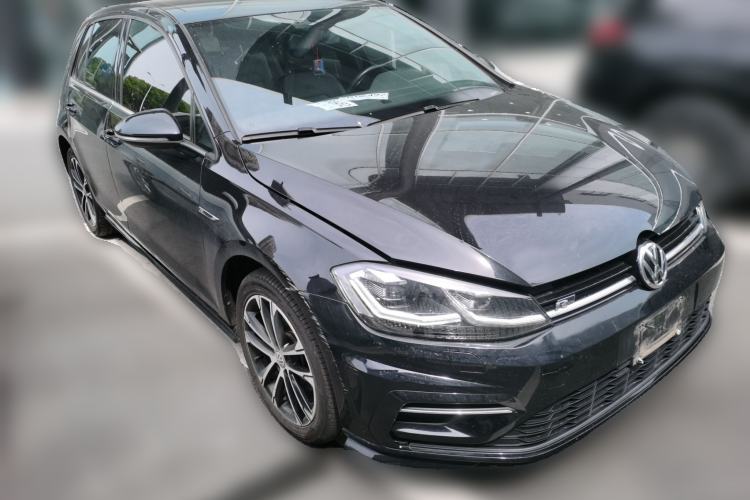 Used Volkswagen Golf 2020 Charming Edition 280TSI DSG R-Line Front Right 45 Deg