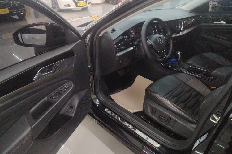 Used Volkswagen Passat 2019 330TSI Elite Edition China VI
