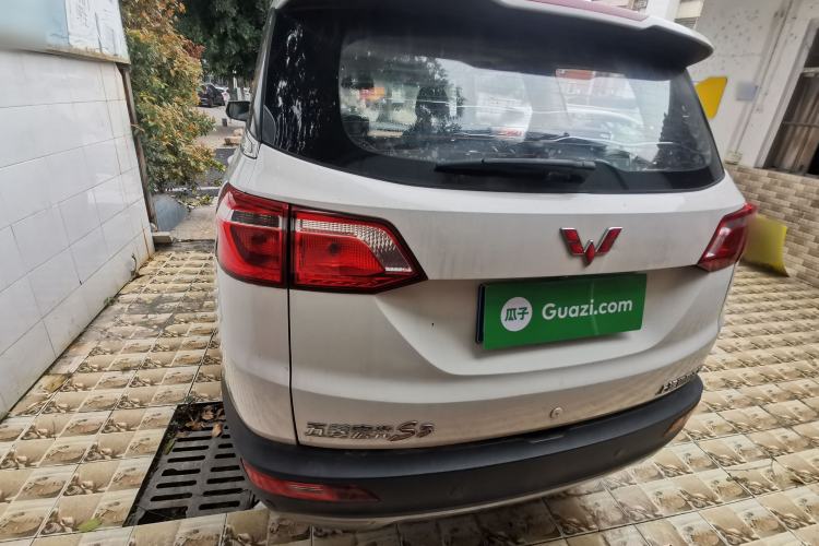 Used Wuling Hongguang S3 2018 1.5L Manual Luxury Model China V Standard Rear