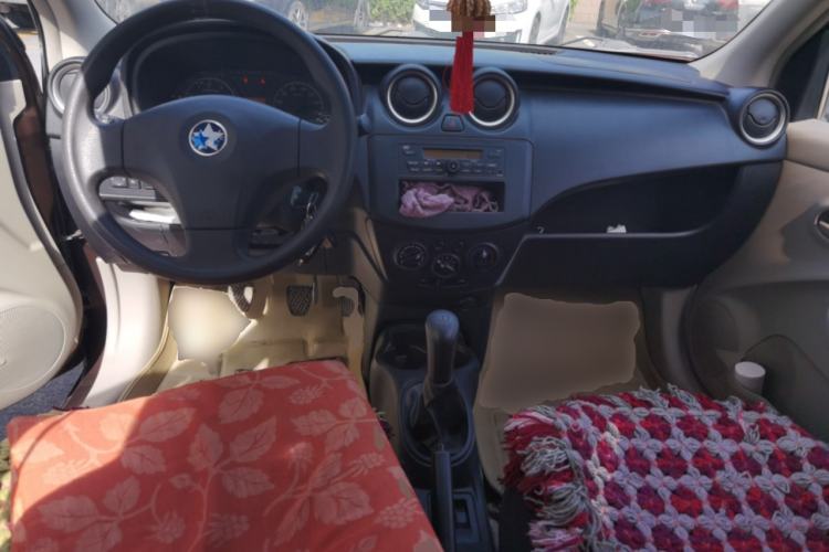 Used Venucia R30 2014 1.2L Manual Enjoyment Edition
