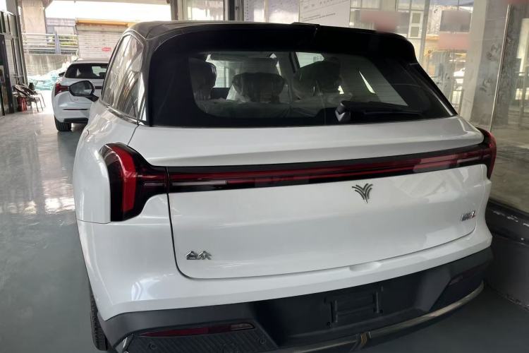 Used NETA L 2024 Extended-Range 310 Flash-Charge Red Edition
