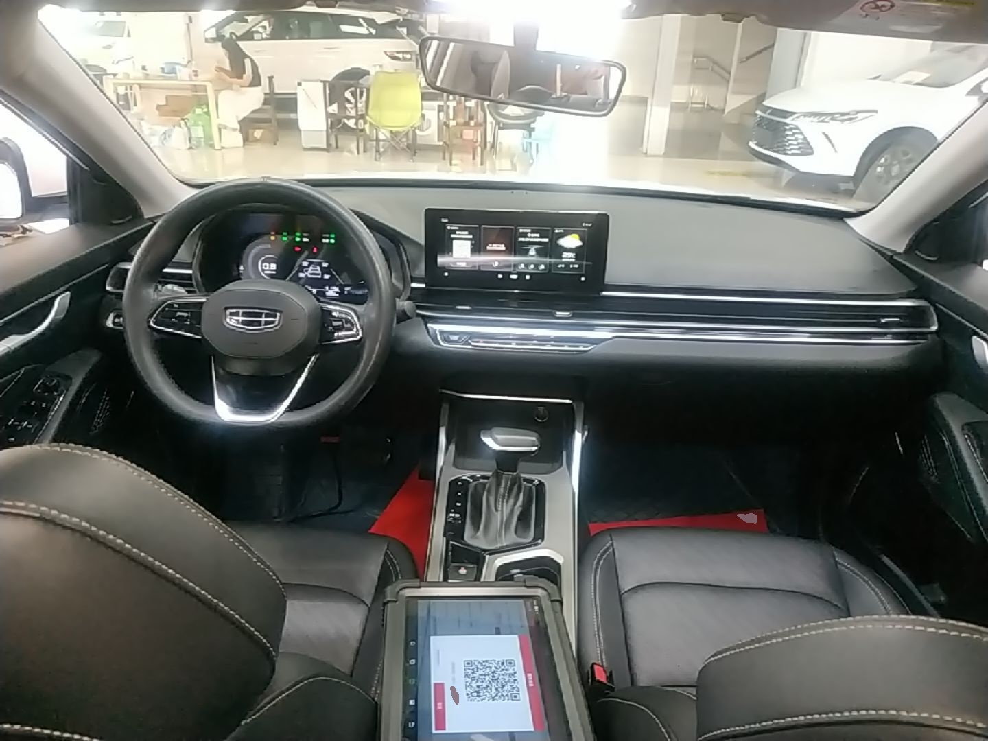 Geely Auto Emgrand 2022 4th Generation 1.5L CVT Luxury Model - Premium — снимка 12
