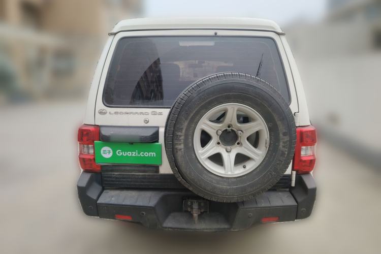 Used Leopaard Q6 2015 2.4L Manual 4x4 Excellence Edition
