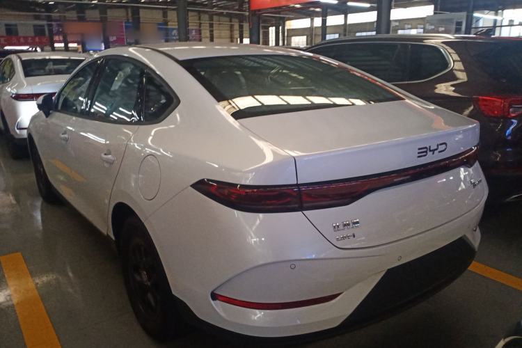 Used BYD Qin PLUS 2025 DM-i Smart Drive 55KM Leading Model Rear Left 45 Deg