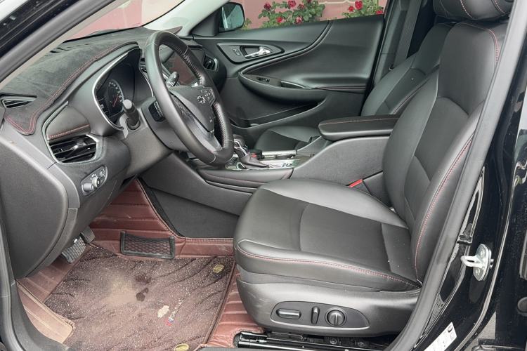 Used Chevrolet Malibu XL 2021 Redline 550T Automatic Sharp Edition Interior 2