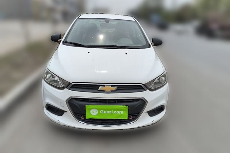 Used Chevrolet Aveo Sonic 2014 Sedan 1.4 SL MT Comfort Edition Front