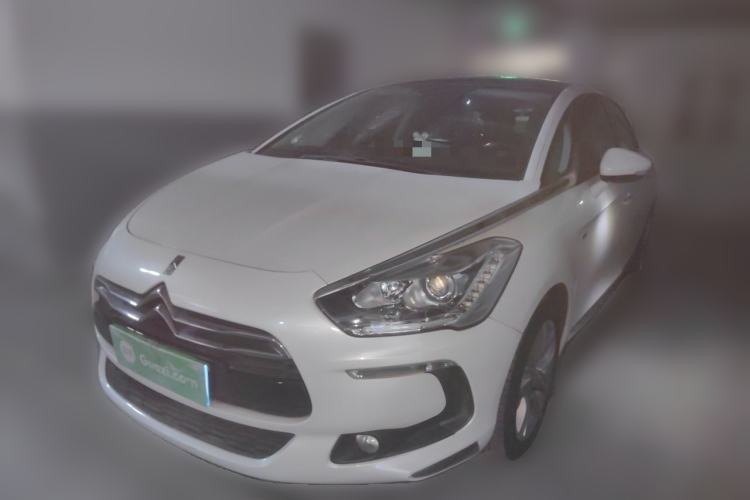 Used DS 5 2014 1.6T Luxury Edition THP160