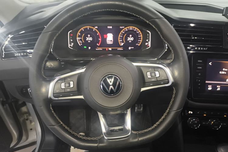 Used Volkswagen Tiguan L 2021 330TSI Automatic Two-Wheel Drive R-Line Enhanced Edition
