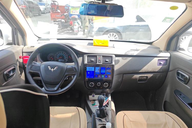 Used Wuling Rongguang V 2016 1.5L Standard Version