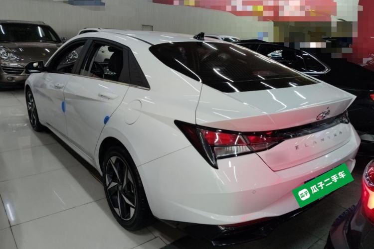 Used Hyundai Elantra 2022 1.5L CVT GLX Elite Edition Rear Left 45 Deg