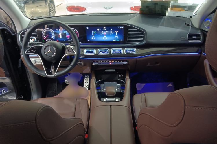 Used Mercedes-Benz GLE 2024 Refreshed GLE 350 4MATIC Stylish Edition Center Console