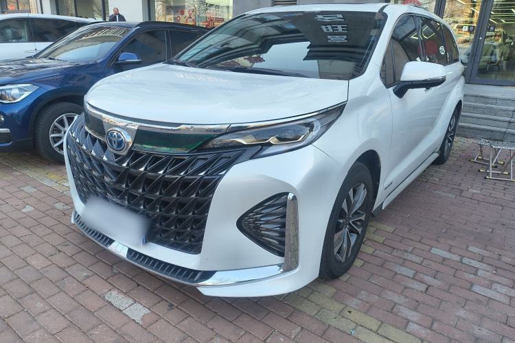 Used Toyota Granvia 2023 2.5L Hybrid Luxury Edition