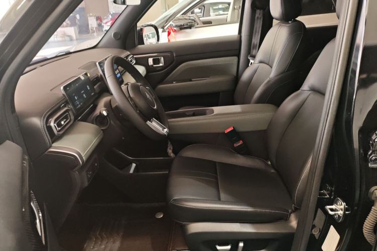 Used Baojun Spark EUV 2025 Flagship Edition 5 Seats Left Front Seat