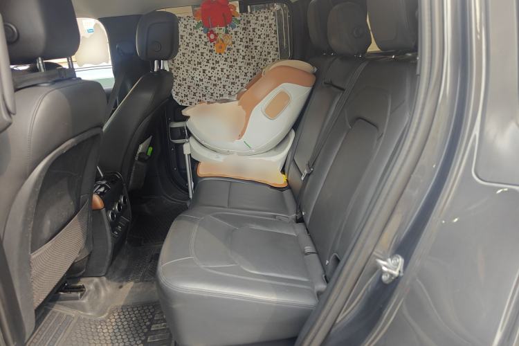 Used Land Rover Defender 2023 Facelift 110 3.0T P400 Dark Edition
