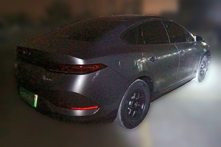 Used BYD Qin PLUS 2025 DM-i Smart Drive 55KM Leading Model
