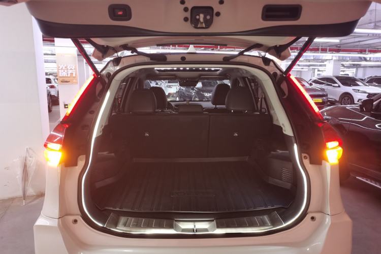 Used Nissan X-Trail 2017 2.5L CVT Luxury Edition 4WD
