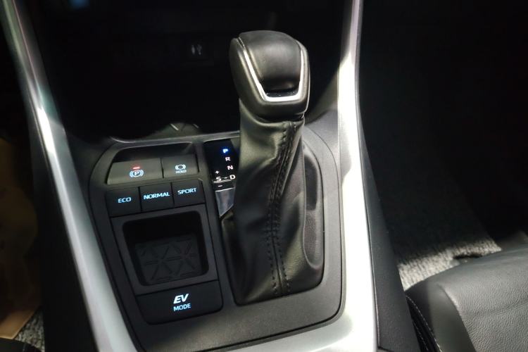 Used Toyota Wildlander 2022 Dual-Engine 2.5L E-CVT Two-Wheel Drive Luxury PLUS Edition